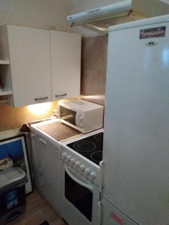 2 Pieces Idealement Placee Dans Le Centre 멍똥 외부 사진