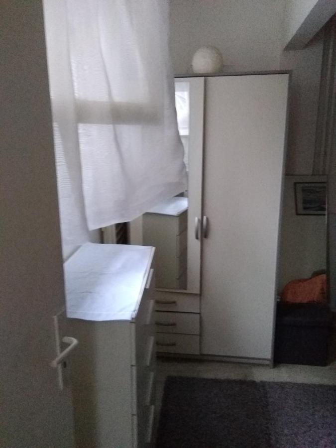 2 Pieces Idealement Placee Dans Le Centre 멍똥 외부 사진