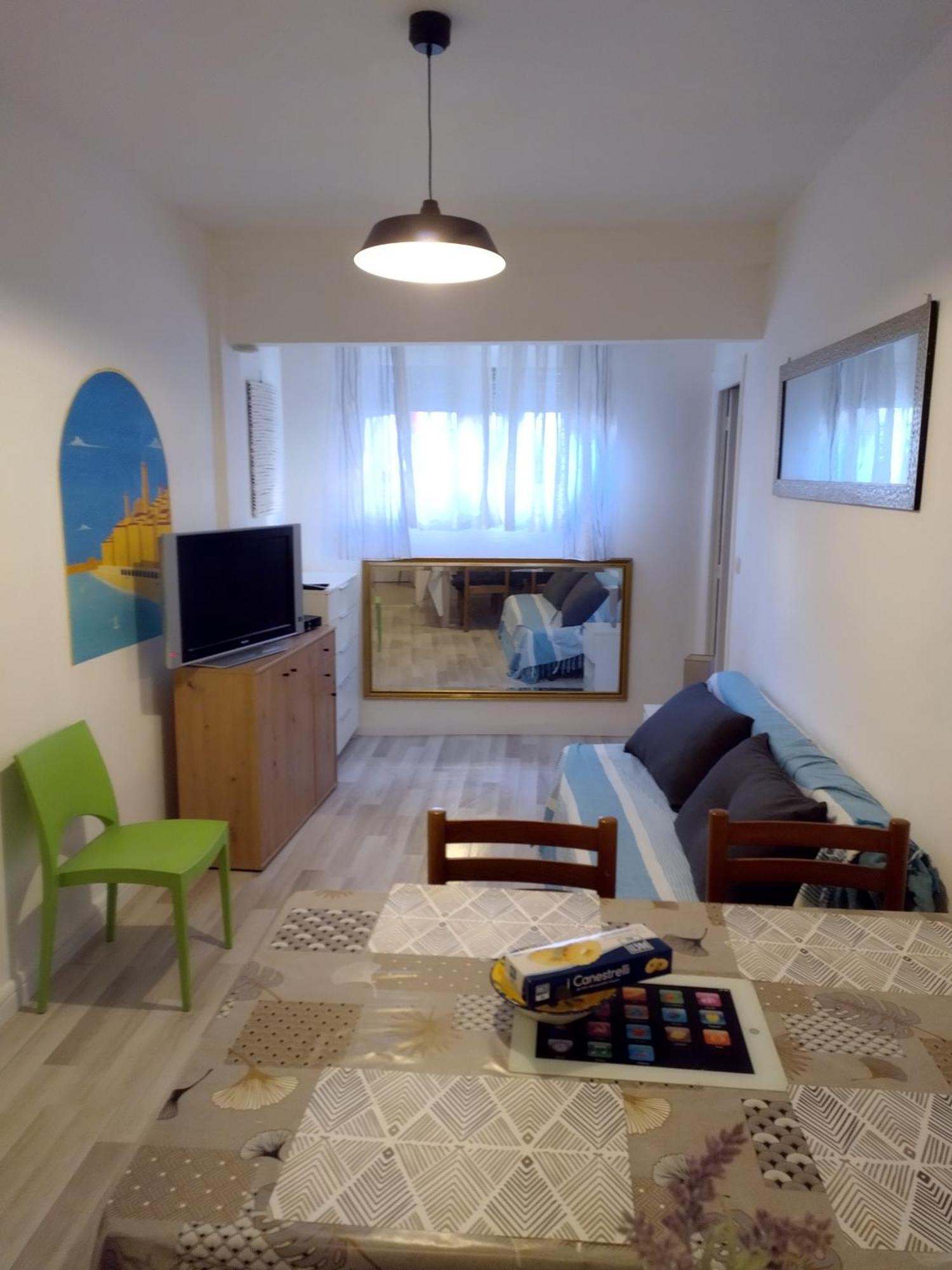 2 Pieces Idealement Placee Dans Le Centre 멍똥 외부 사진